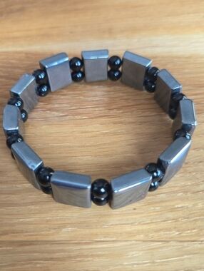 Terahertz & Black Onyx Beads Bracelet, Stretch, Hand Crafted